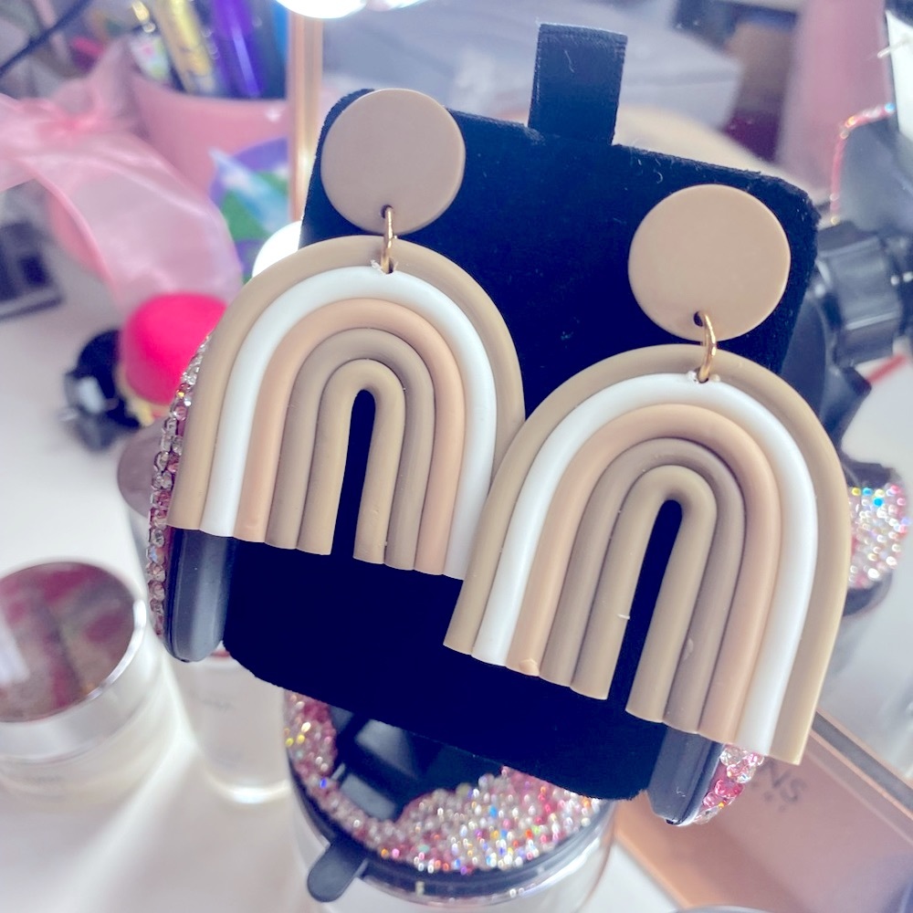 BIG EARRING SALE!! HOTTEST 🔥 EARRING TREND! The “U” rainbow 🌈